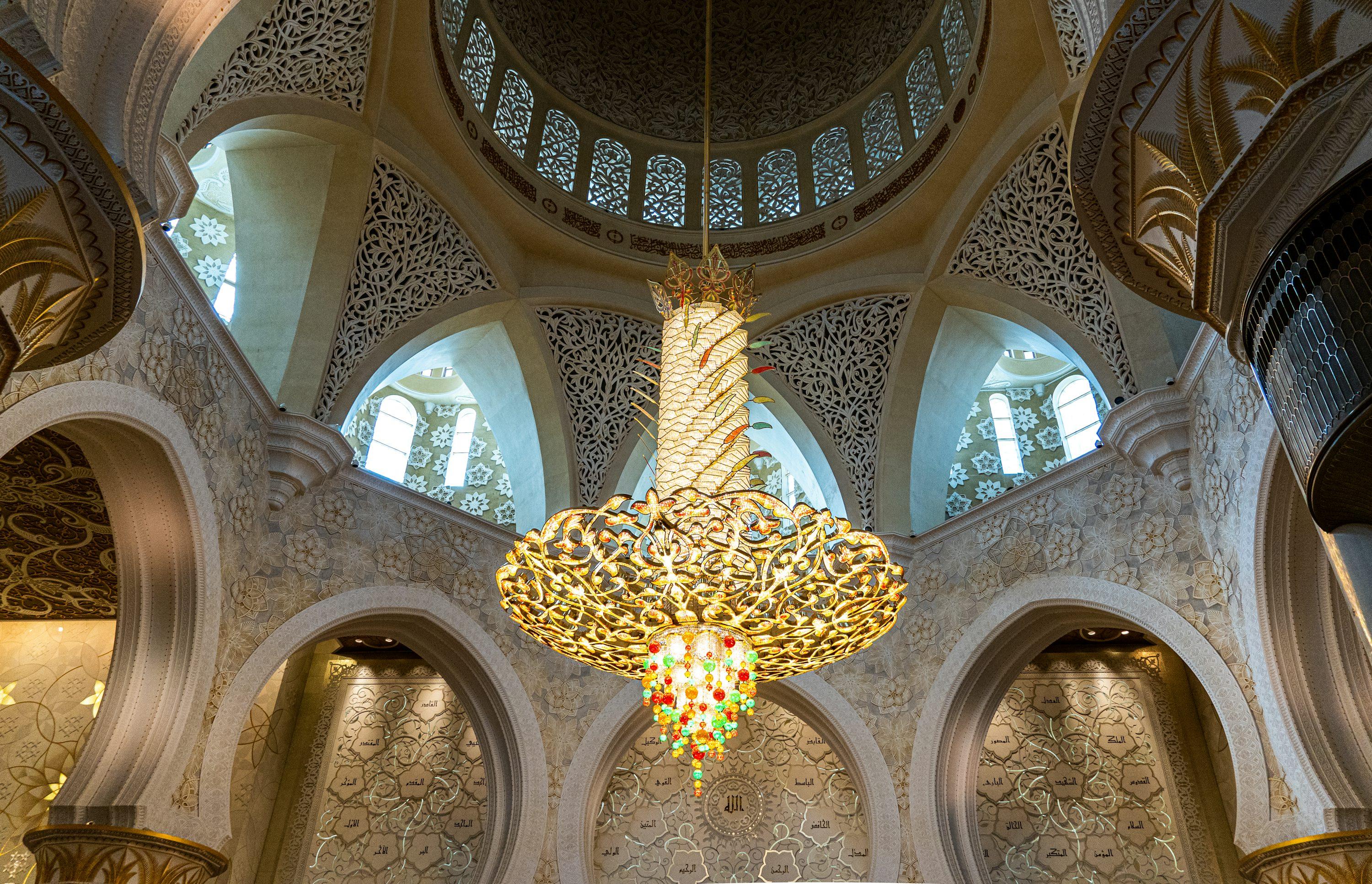 chandelier inside Sheikh Zayed Grand Mosque chandelier inside Sheikh Zayed Grand Mosque