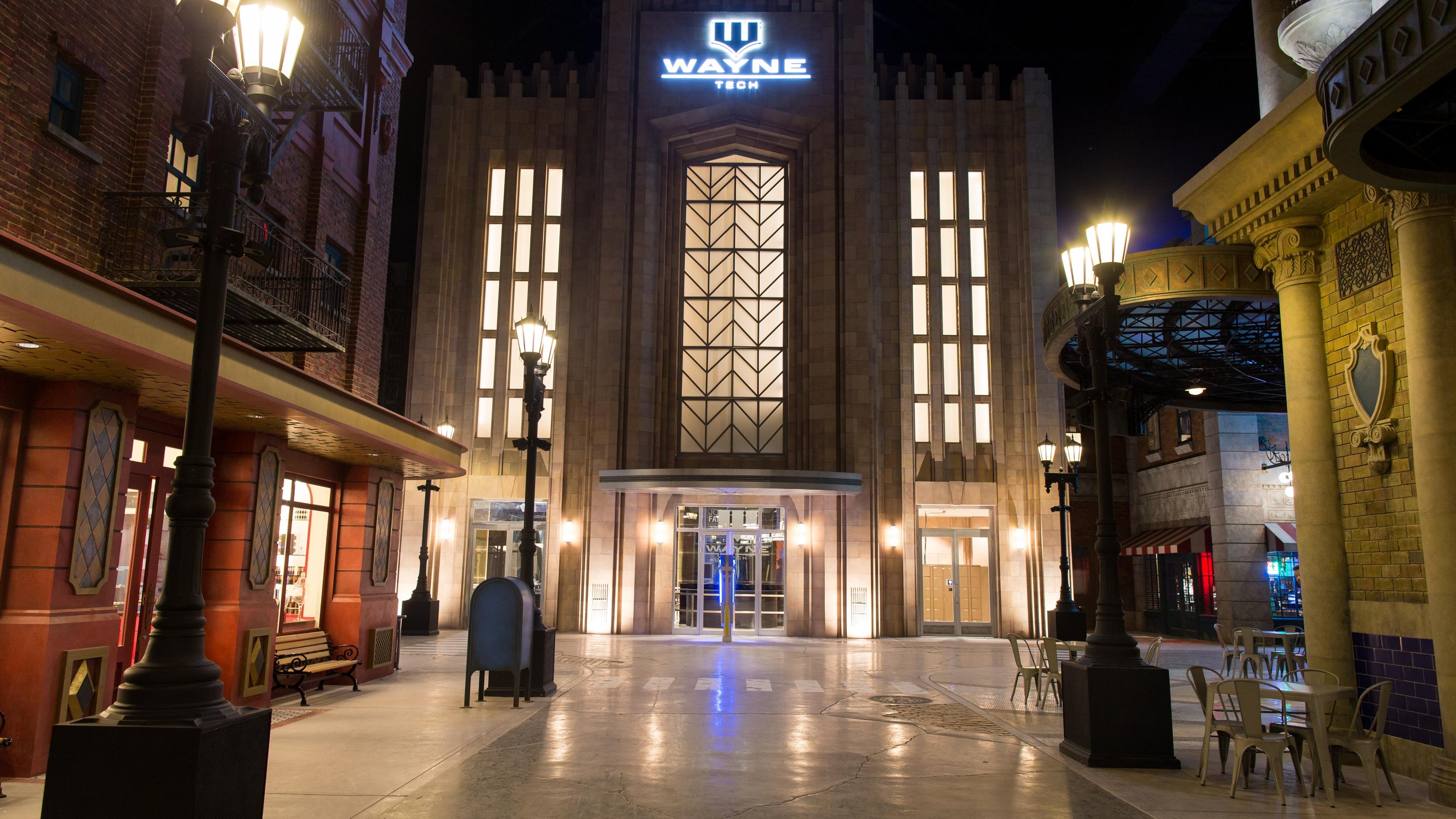 Warner Bros World Abu Dhabi Wayne Warner Bros World Abu Dhabi Wayne